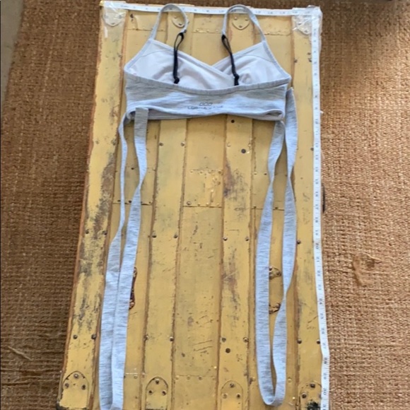 LORNA JANE STRETCH GRAY WORKOUT WRAP SPORTS BRA PADDED GYM YOGA ATHLEISURE S - Picture 12 of 16